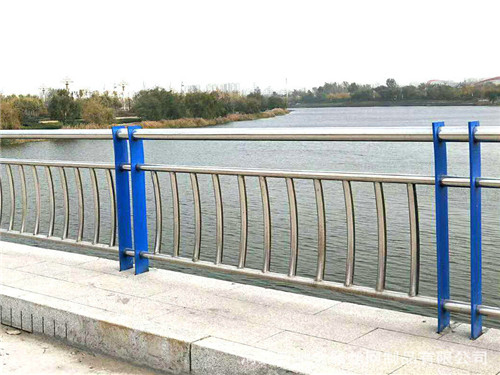 ǱָϹ304ײ